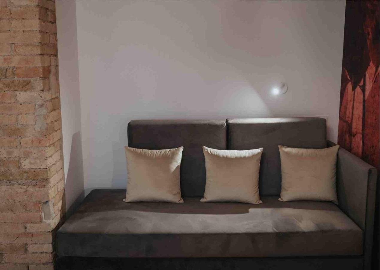 Les Quingles Hotel Calders Bagian luar foto
