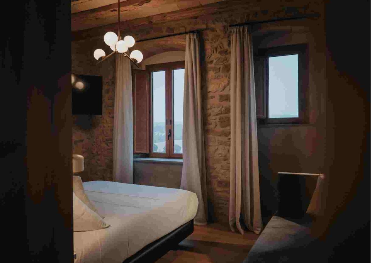 Les Quingles Hotel Calders Bagian luar foto