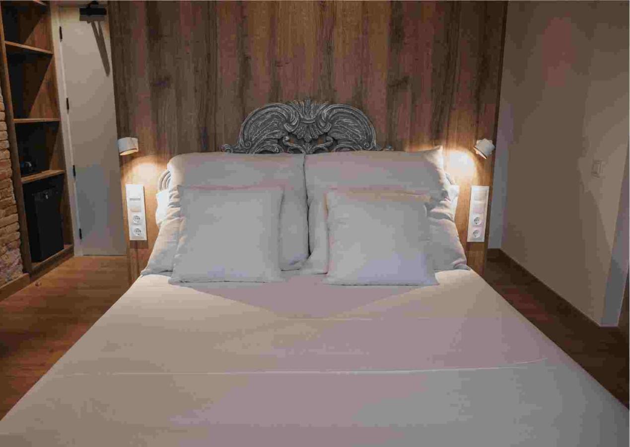 Les Quingles Hotel Calders Bagian luar foto