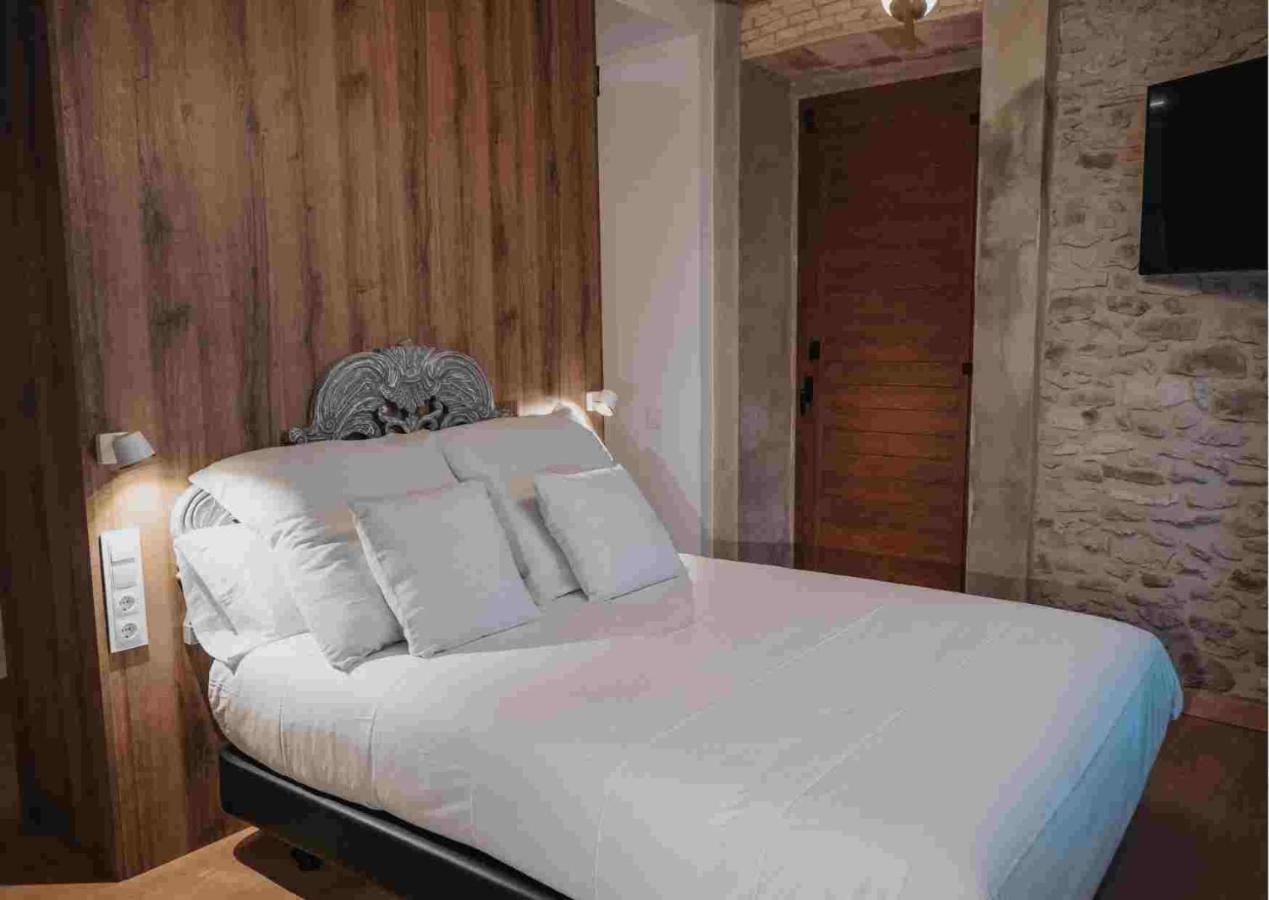 Les Quingles Hotel Calders Bagian luar foto