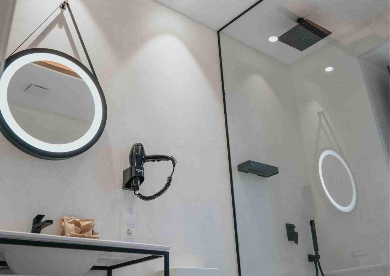 Les Quingles Hotel Calders Bagian luar foto